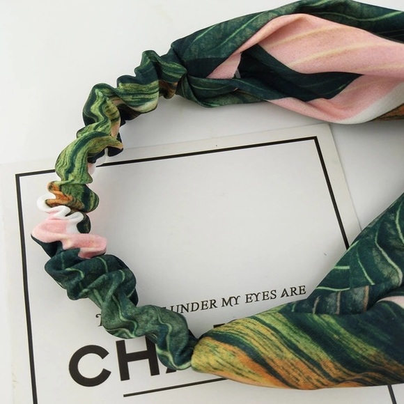 New Hair Band Accessory - Picture 7 of 7